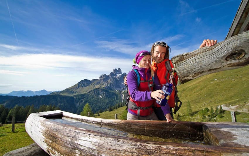 Almbrunnen im Bergdorf Filzmoos, Salzburger Land © TVB Filzmoos 