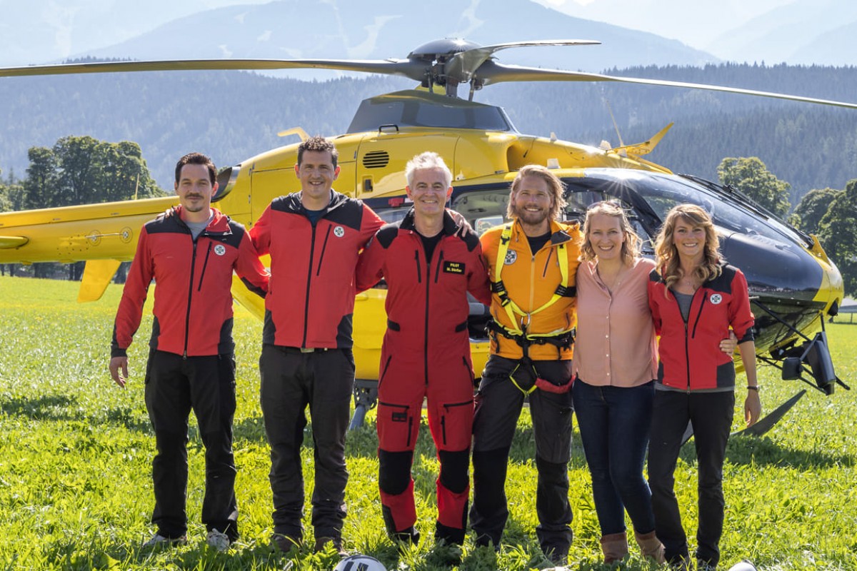 Die Bergretter im Flug während der Dreharbeiten © Tourismusverband Schladming-Dachstein / Martin Huber